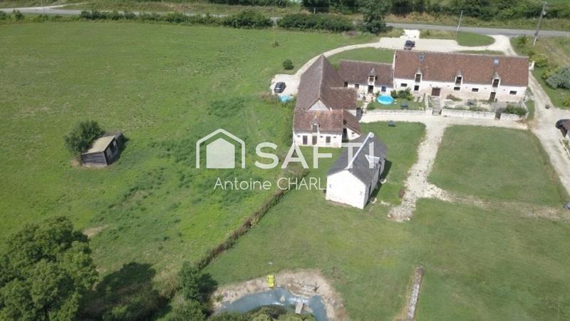 Maison - 360 m² - 10 pièces