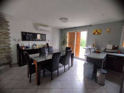 Maison - 127 m² - 7 pièces