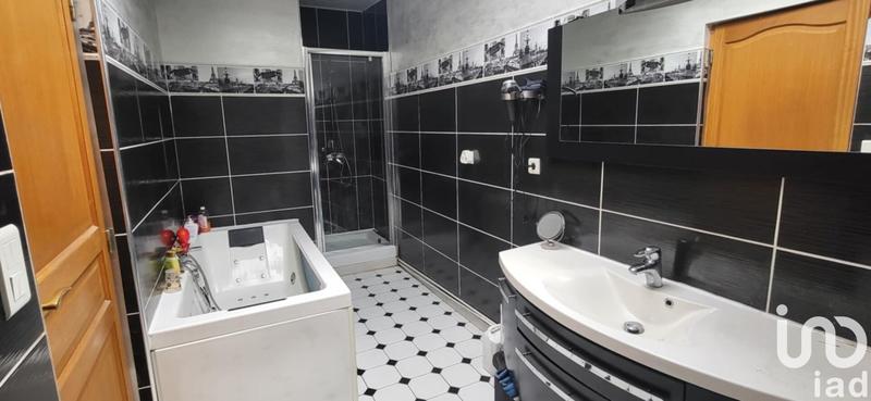 Maison - 185 m² - 8 pièces