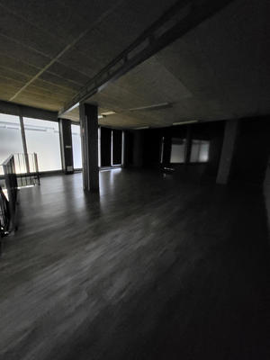 Local commercial - 155 m²