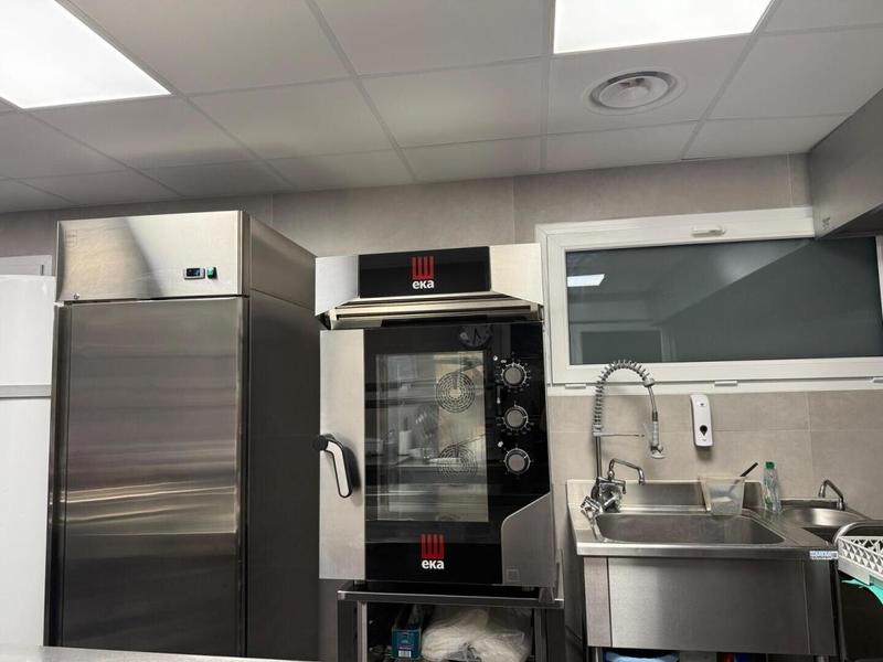 Fonds de commerce - 200 m²