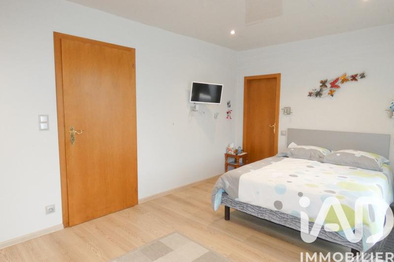 Maison - 186 m² - 7 pièces