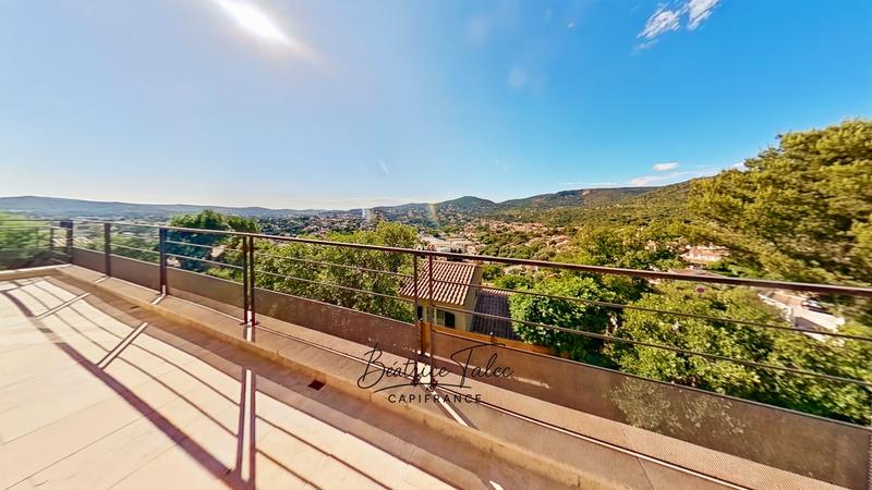 Villa - 190 m² - 4 pièces