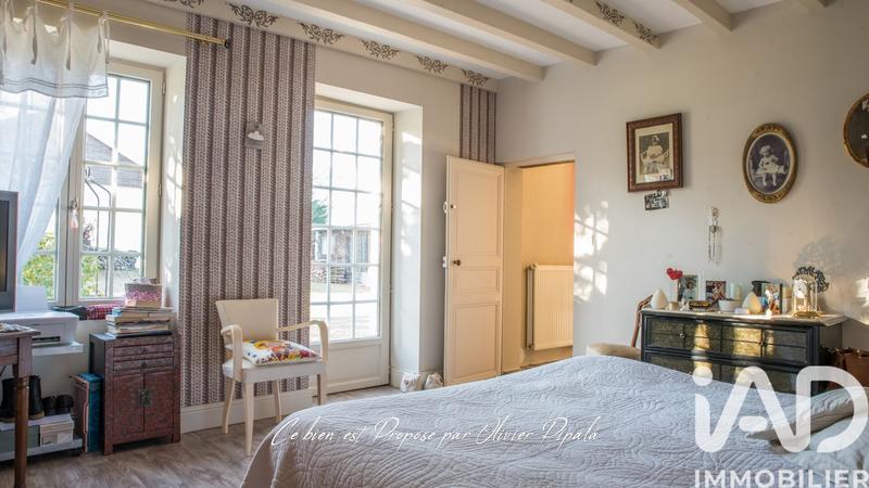 Maison - 181 m² - 8 pièces