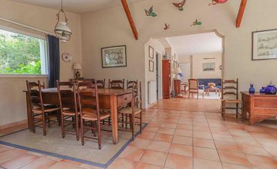 Maison - 250 m² - 10 pièces