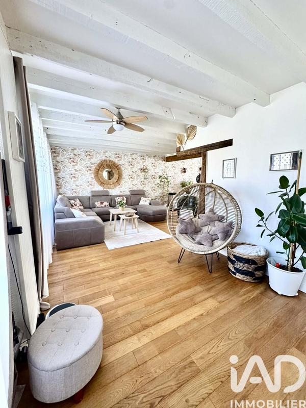 Maison - 320 m² - 10 pièces