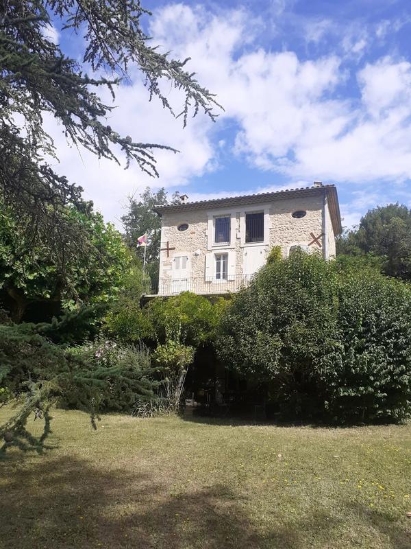 Propriété - 367 m² - 11 pièces