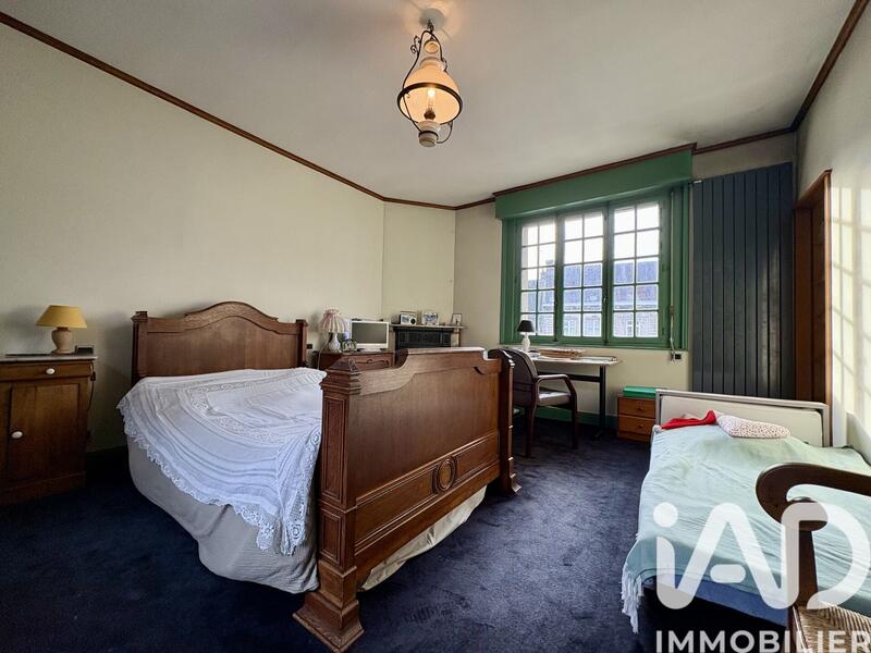 Maison - 271 m² - 11 pièces