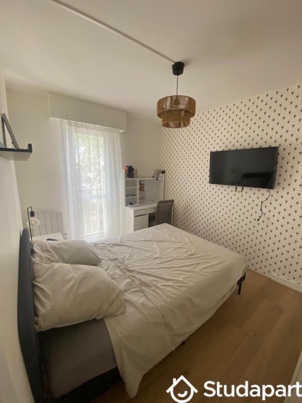 Chambre - 9 m² - 1 pièce