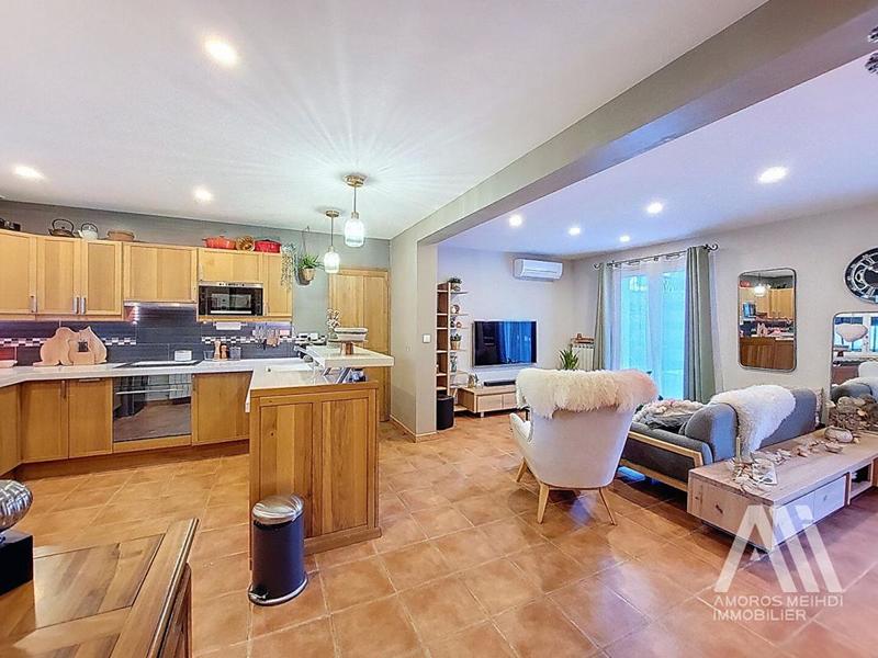 Maison - 110 m² - 5 pièces