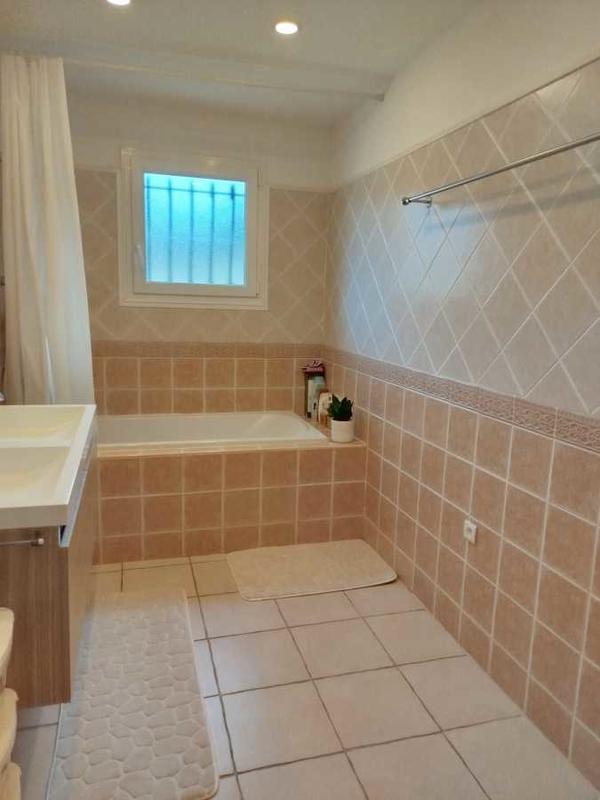 Maison - 260 m² - 12 pièces