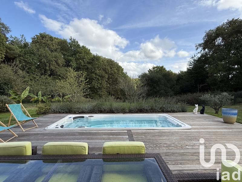 Maison - 210 m² - 7 pièces