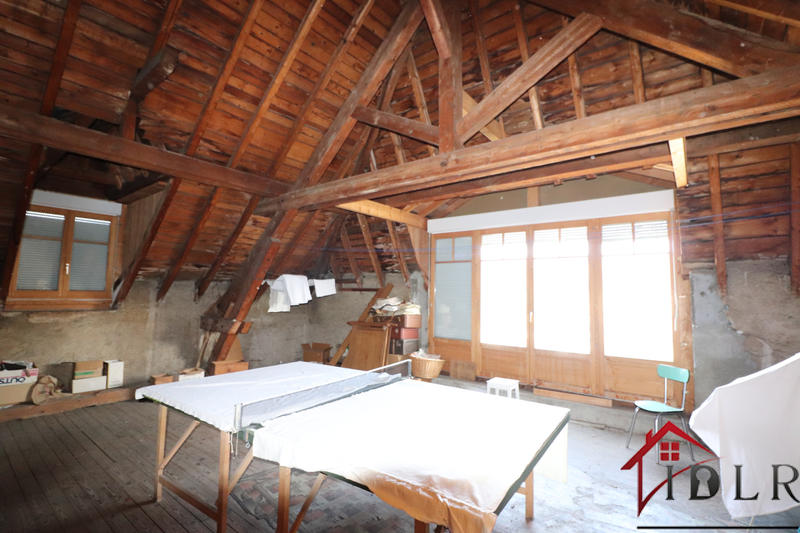 Maison - 200 m² - 7 pièces