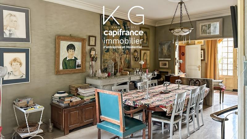 Propriété - 230 m² - 10 pièces