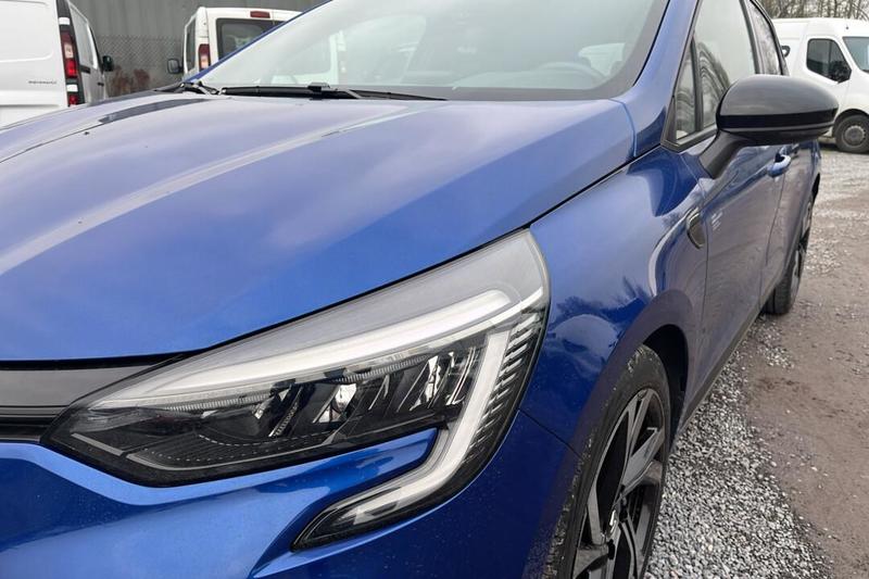 Renault Clio V E-Tech full hybrid 145 Engineered