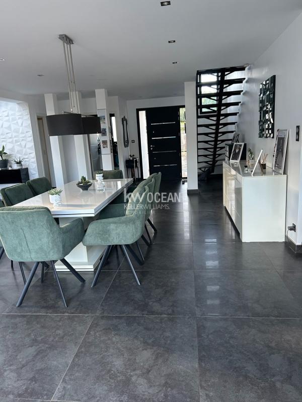 Maison - 173 m² - 5 pièces