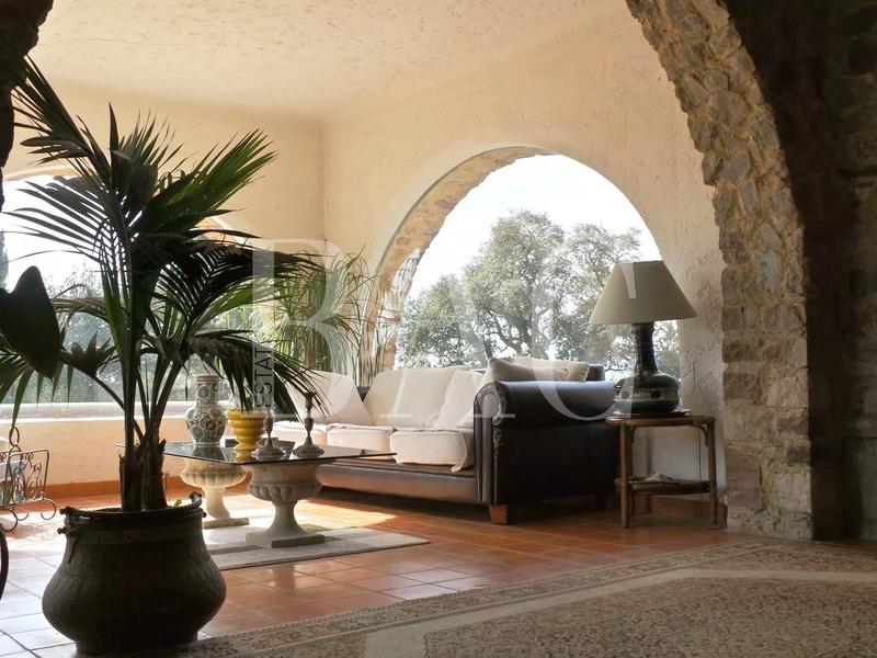 Villa - 500 m² - 12 pièces