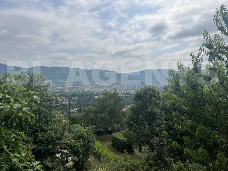 Maison traditionnelle - 125 m² - 5 pièces