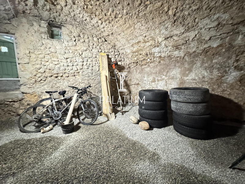 Maison - 90 m² - 3 pièces