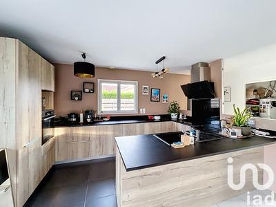 Maison - 95 m² - 5 pièces