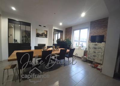 Maison - 138 m² - 5 pièces