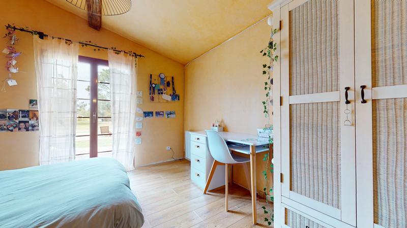 Maison traditionnelle - 210 m² - 6 pièces