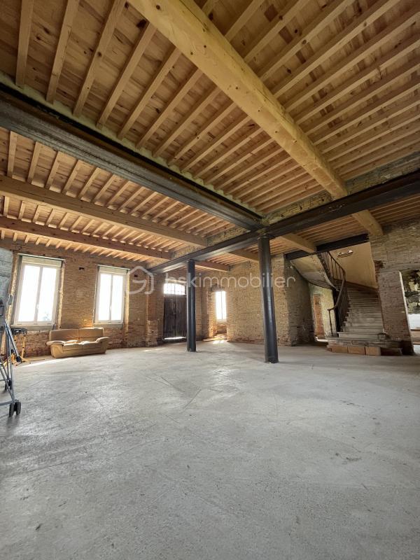 Demeure - 470 m² - 7 pièces