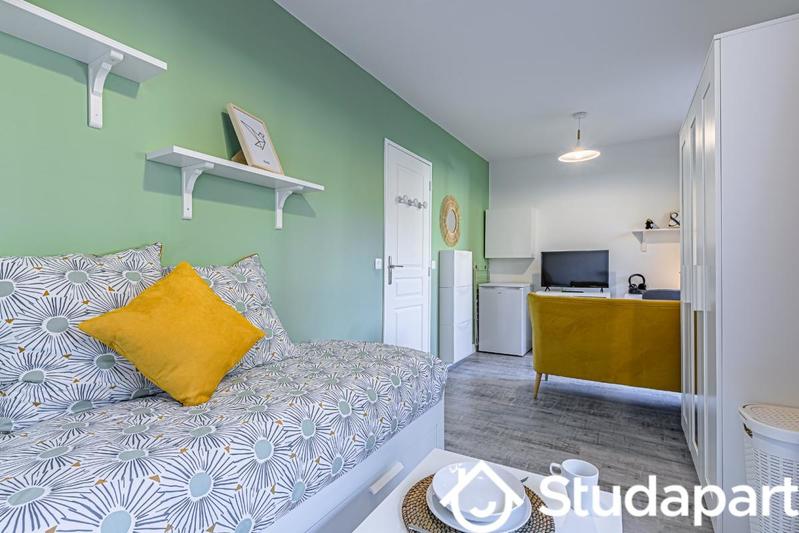 Chambre - 10 m² - 1 pièce