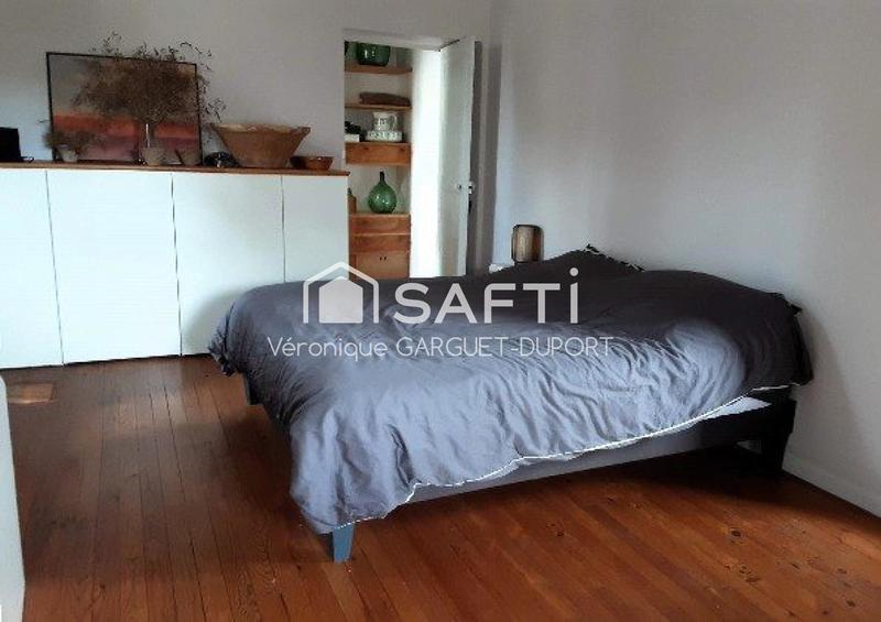 Maison de maîtres - 210 m² - 9 pièces