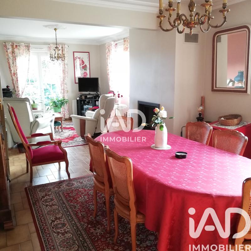 Maison - 165 m² - 8 pièces