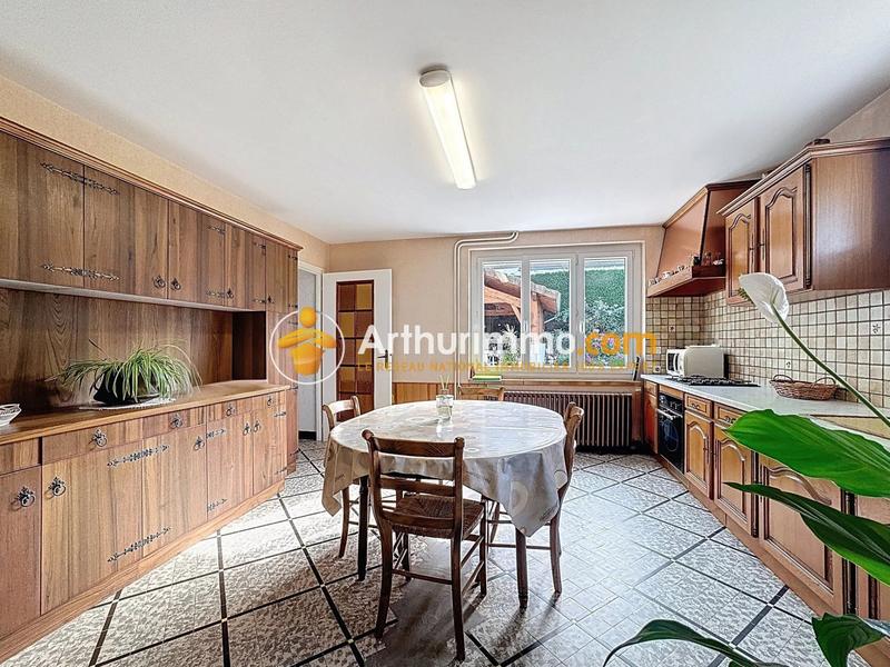 Maison - 189 m² - 8 pièces