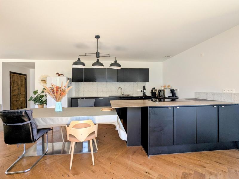 Maison - 140 m² - 5 pièces