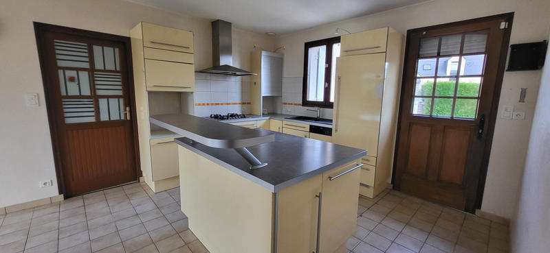 Maison - 96 m² - 5 pièces