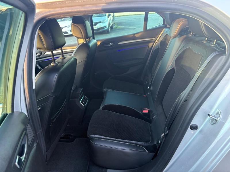 Renault Mégane IV 5 ptes. Berline 1.5 Blue dci 115 Intens Edc