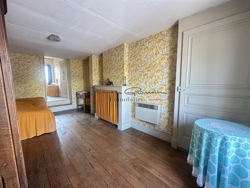 Maison - 102 m² - 6 pièces