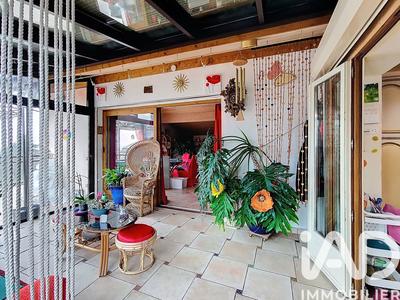 Maison - 190 m² - 9 pièces