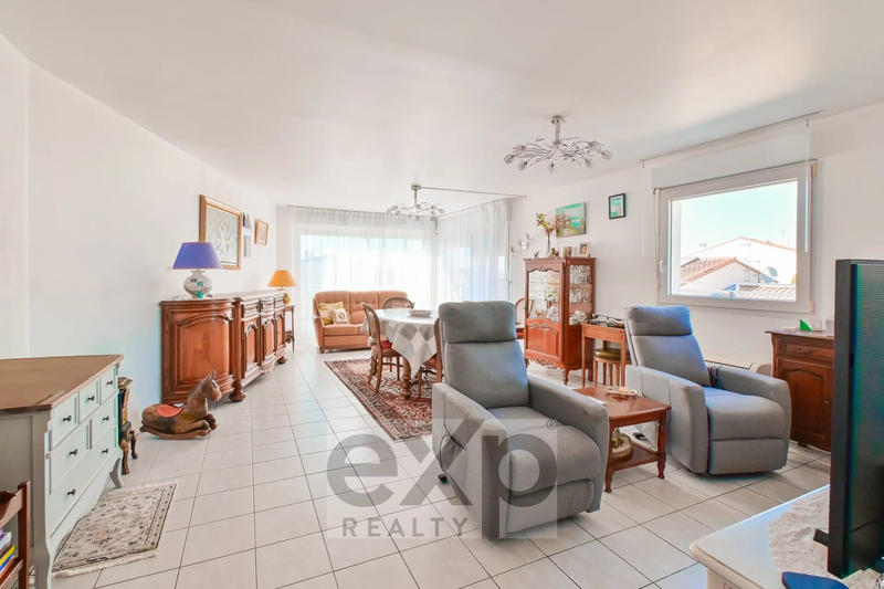 Appartement - 85 m² - 3 pièces