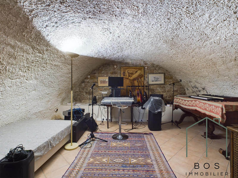 Bastide - 361 m² - 11 pièces