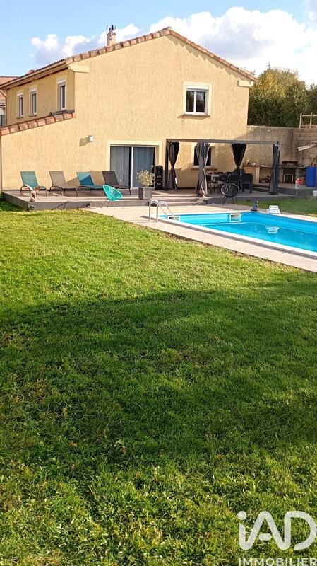 Maison - 197 m² - 6 pièces