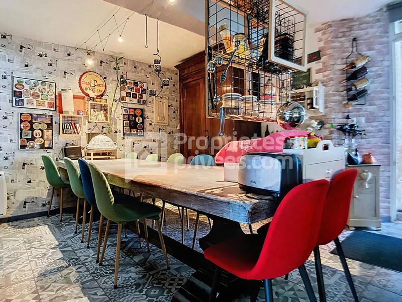 Maison - 197 m² - 10 pièces