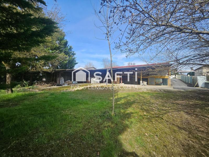 Local commercial - 135 m² - 10 pièces