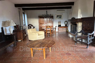 Villa - 101 m² - 4 pièces