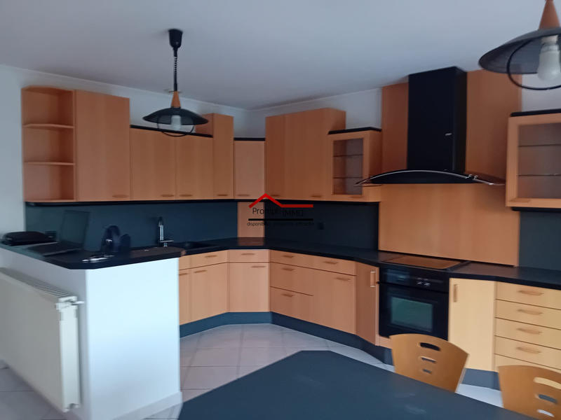 Maison - 168 m² - 9 pièces