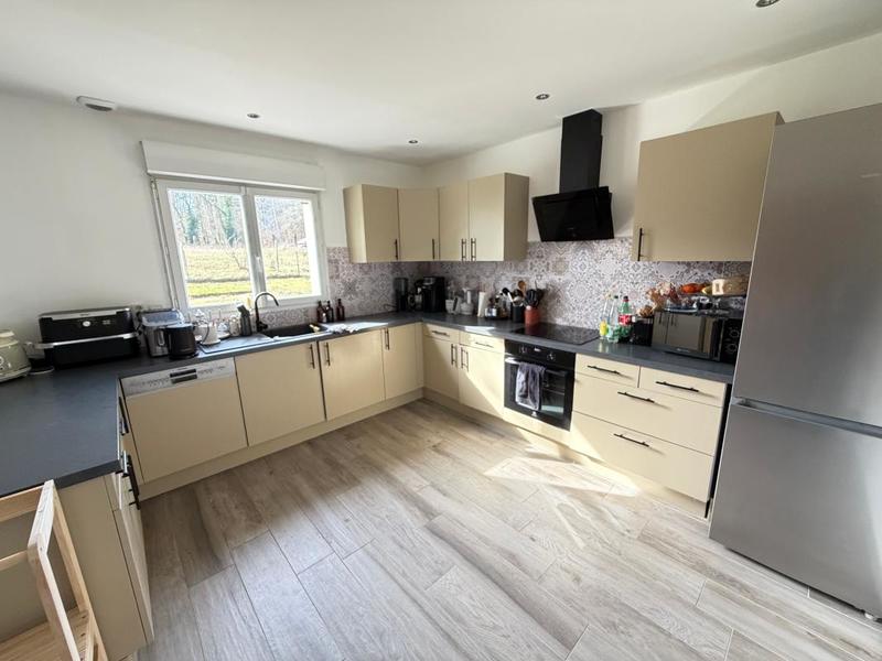 Maison - 152 m² - 6 pièces