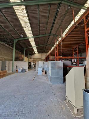 Services - 1 132 m²