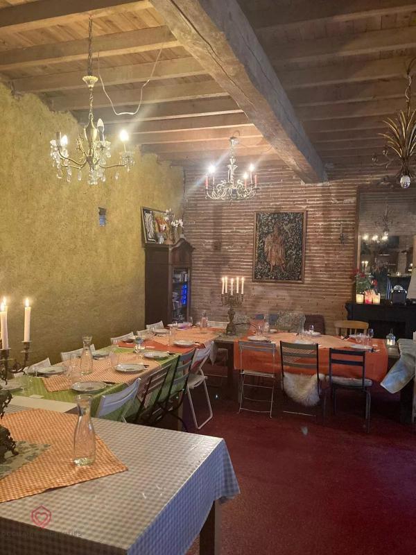 Maison de maîtres - 585 m² - 20 pièces