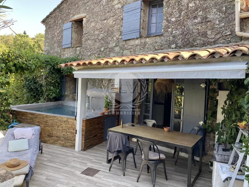 Maison - 110 m² - 7 pièces