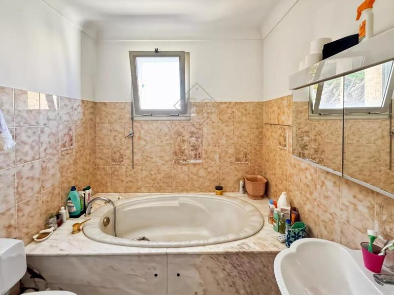 Maison de ville - 112 m² - 7 pièces