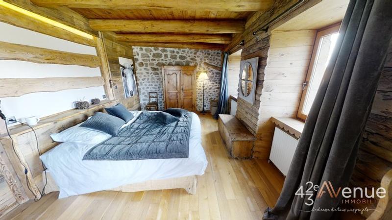 Maison - 460 m² - 15 pièces