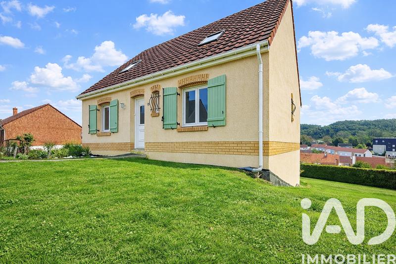 Maison - 92 m² - 5 pièces